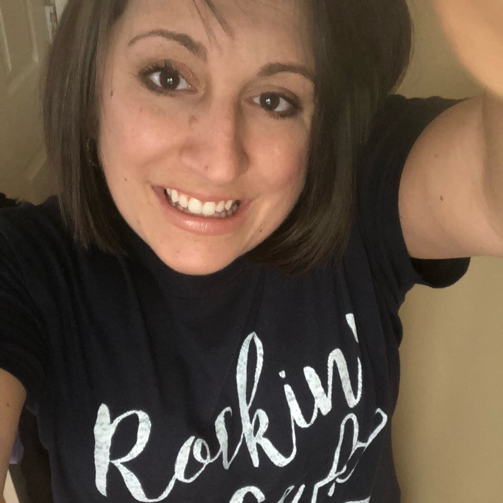 Meet your Posher, Jenn